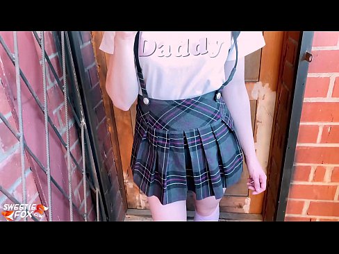 ❤️ 여학생은 그녀의 거시기를 깊이 빨고 수업 ​​대신 성교합니다. ❤️❌ 포르노 우리 ko.fotonovelasxxx.ru ☑